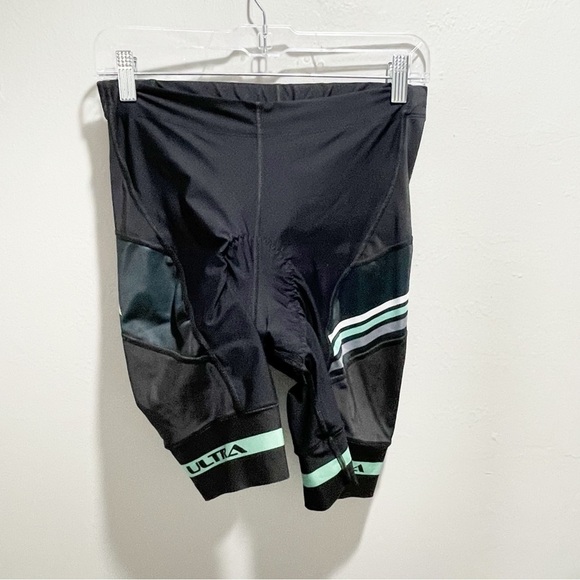 PERFORMANCE Women’s Black Turquoise ULTRA Cycling Shorts Padded Seat Size Large - Picture 1 of 5